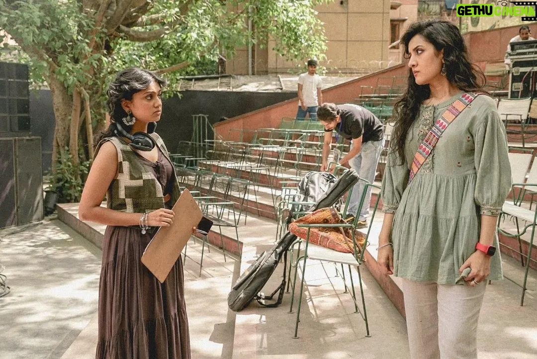 Tanvi Rao Instagram - Capturing the unsaid with such tender beauty - @routes_and_shoots Some stills from Gulmohar 🌸 Picture Credits- @routes_and_shoots @disneyplushotstar #Gulmohar Go watch now if you haven't already! @pagliji Directed by @rahulchittella Beautifully captured by @eeshitnarain @chalkboardentertainment @zeemusiccompany #sharmilatagore @bajpayee.manoj @simranrishibagga @kavidrama @santhybee @utsavijhamusic @surajsharmagram @nargisnandal @sriharsh_sibu @seth_kanishk @danishsood @pujasarup @rajovilla @aayushi_diwan @sleepynushh @ishaanweenie @manshakhurana @routes_and_shoots Delhi, India