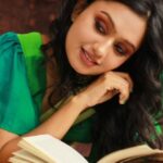 Tanvi Rao Instagram - I was reading about how Sita secretly watched Ram for the first time and I was reminded of you, dearest- the way my eyes search for you, the way my thoughts float around you, the way my lips refuse to stop smiling, the way I play tricks and make a fool of myself just so you will turn around and look at me for a second. Does Sita call this love? Make up : @makeupbyshwethasudhi Jewellery: @shwethasudhijewellery Costumes : @ayra_designer.__studio #makeup #saree #model #photoshoot #books #mood #lost #dream #reels #reelsinstagram #sitaramam #forestofenchantment #crush #playful #love #lovestories #womentellingwomensstories #creators #tanvirao Bangalore, India
