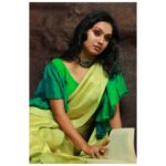Tanvi Rao Instagram - Forest of enchantments 🦚 Make up : @makeupbyshwethasudhi Jewellery: @shwethasudhijewellery Costumes : @ayra_designer.__studio #makeup #saree #model #photoshoot #books #mood #love #lost #dream #tanvirao Bangalore, India