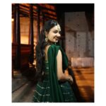 Tanvi Rao Instagram - Green Green- Have you seen - That scene - where Keerthi is mean? 🤭 This beautiful attire is by @inayadesignerstudio #keerthi #lakshmibaramma #bhagyalakshmi #kannadatelevision #tvshow #stories #fashion #clothing #collaboration #actress #tanvirao Bengaluru