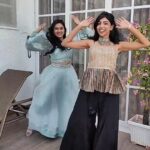 Tanvi Rao Instagram - I finally pulled this cutie for a reel 🤭💃 @tanviraofficial #bhagyalakshmi #bhagyalakshmiserial #artist #funtime #tumtumsong