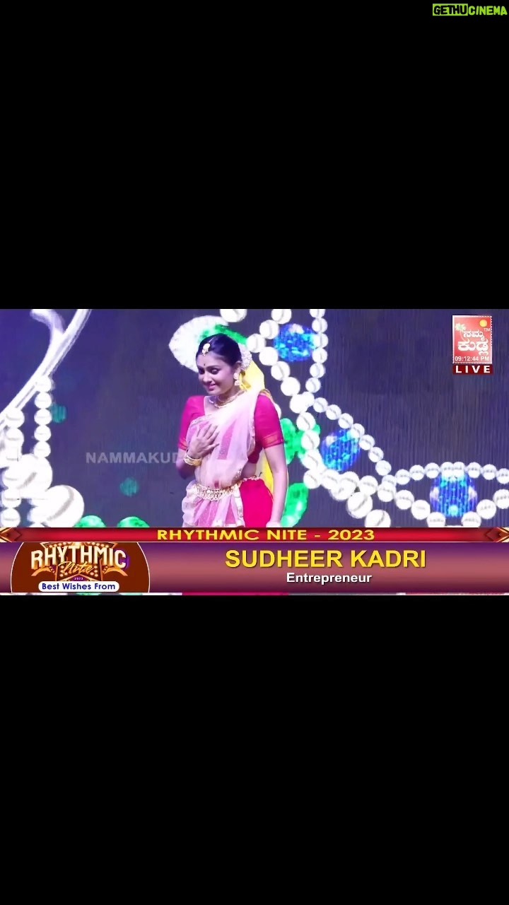 Tanvi Rao Instagram - Can we ever fall out of love with Krishna and his stories? Here’s a Radha and her Krishna, just living their everyday life 🍂 Obsessed with this song. And there is no going back! Costume- @costumecottage_mangalore Video courtesy- @nammakudla24x7 #deepavali #dance #semiclassical #kathak #unnaikaanadhu #kamalhassan #vishwaroopam #radha #krishna #radhakrishna #love #romance #playfulness #sringara #happiness #surrender #tanvirao Mangalore, Karnataka