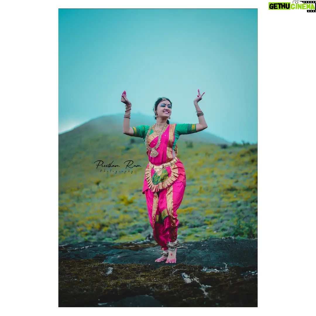 Tanvi Rao Instagram - This was one of the most difficult dance shoots I've done. The weather was completely non co-operative. One moment it was raining cats and dogs and another, we couldn't see each other in the mist. The wind literally pushed you while you were dancing, and the music was left to your imagination by the excited roaring of the wind and rain. Make up, hair- everything was an absolute mess. My costumes were wet enough to make me sick, my hands were too numb to even hold the mudras. PC: @_thenameispreethu_ #kavi #bhoomi #earth #air #nature #fiveelements #panchabhuta #dance #classicaldance #Bharathanatyam #nisarga #prakruti #beauty #love #scenery #beautiful #albumsong #kannadapoems #kannada #bhavageethe #anushaanuraga Devaramane