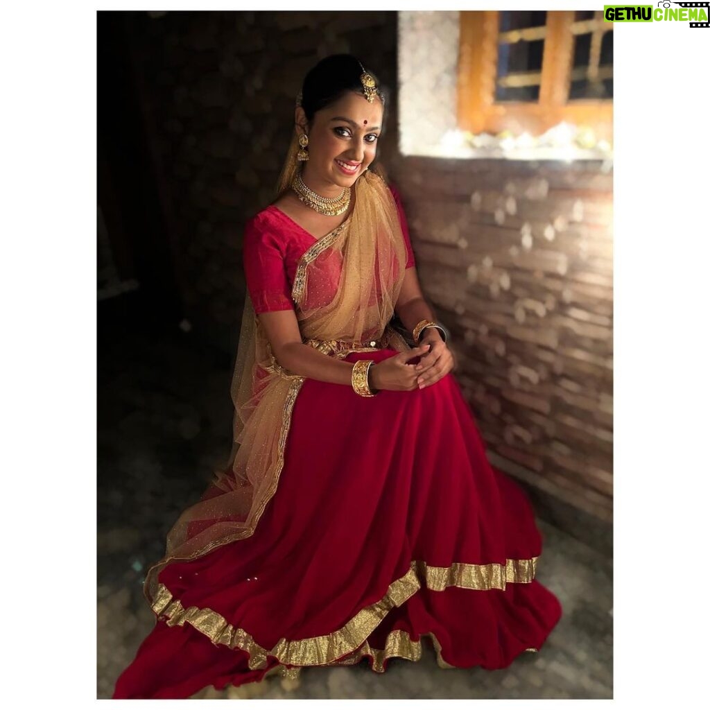 Tanvi Rao Instagram - Throwback to Deepavali and this beautiful costume from @costumecottage_mangalore 🪔🪔 #deepavali #costume #clothes #light #deepa #dance #tanvirao Mangalore, Karnataka