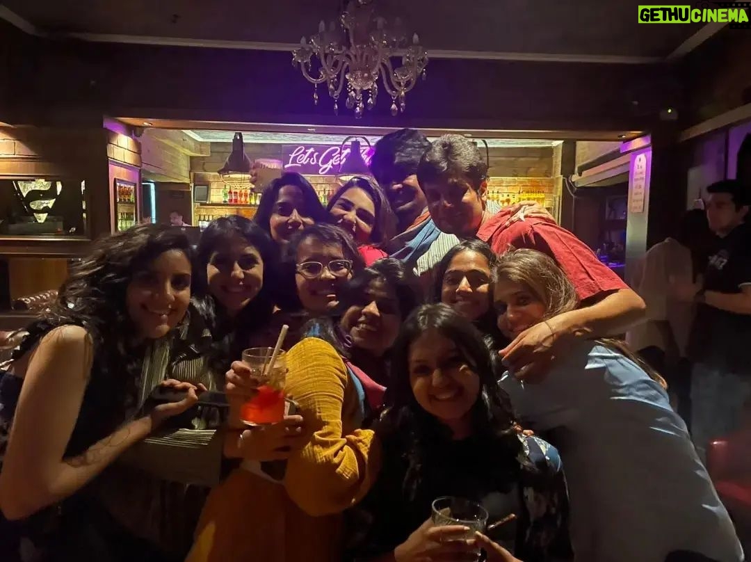 Tanvi Rao Instagram - Some wonderful human beings that I had the opportunity to work and interact with!πΈ Tried to fit in as many pictures as Instagram would allow, but clearly it doesn't suffice. I assure you, this team was as tender and warm as the movie itself :)π #Gulmohar Go watch now if you haven't already! @pagliji Directed by @rahulchittella Beautifully captured by @eeshitnarain @chalkboardentertainment @zeemusiccompany #sharmilatagore @bajpayee.manoj @simranrishibagga @kavidrama @santhybee @utsavijhamusic @surajsharmagram @nargisnandal @sriharsh_sibu @seth_kanishk @danishsood @pujasarup @rajovilla @aayushi_diwan @sleepynushh @ishaanweenie @manshakhurana @routes_and_shoots