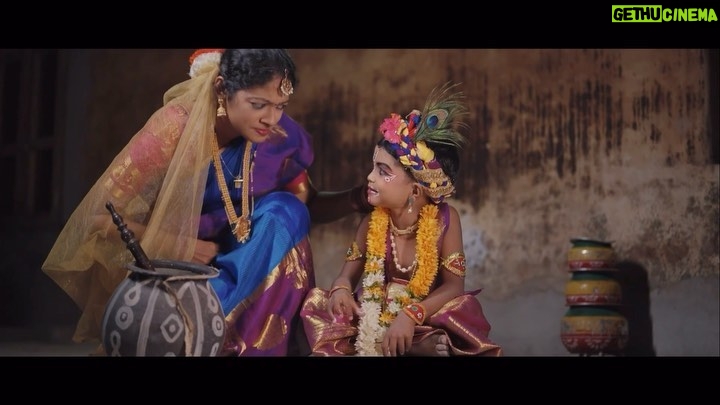 Tanvi Rao Instagram - “ತಾಯಿ” ಹಾಡನ್ನು ನೋಡಿದ್ರ? Have you seen “Thaayi” song yet? Click on the second link in my bio or head to “Anushaanuraga” on YouTube to watch 🌸 #anushaanuraga #thaayi #youtube #kannadasongs #kannadapoems #poem #album #song #mother #amma #motherhood #daughter #yashoda #krishna #love #tanvirao
