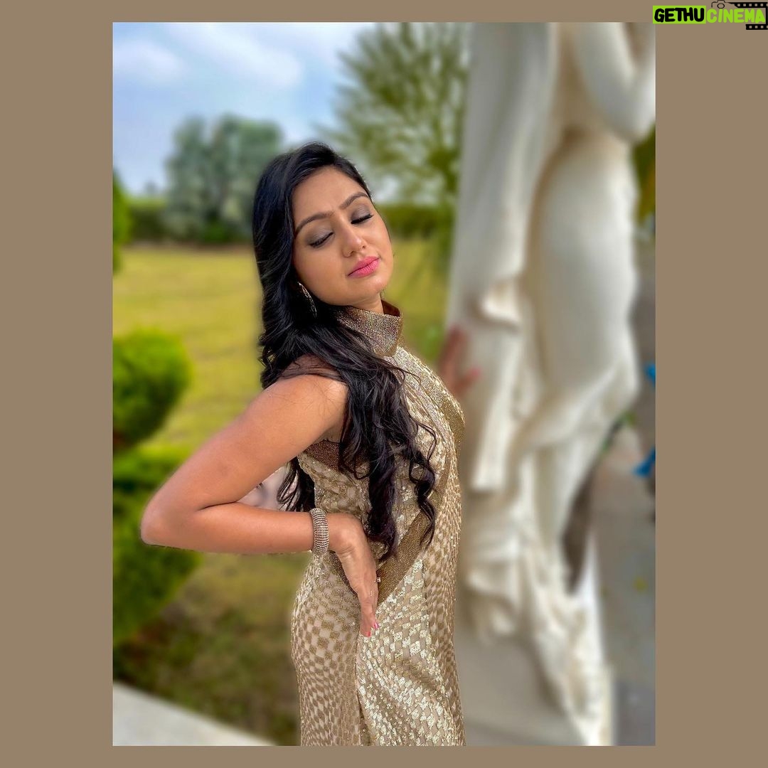 Tanvi Rao Instagram - Sizzle ⚡️ This sparkling outfit - @dharaa_atelier @dharaatelier My photographer- @rajaniabhirath1 ❤️ #sizzle #sparkle #sass #fashion #attire #gown #dress #design #designer #collab #artistsoninstagram #actor #lakshmibaramma #keerthi #tanvirao Bangalore, India