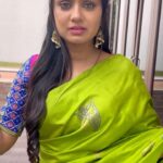 Tanvi Rao Instagram - “As the bell rang, my heart raced haphazardly. It had been so long since I saw you; since I saw that smile that bloomed across your face, unaware of how it always made me smile. My feet ran across the hall, but slowed down before it could reach the door. It had been so long since you saw me! My hair had bleached, my skin had withered. I no longer had the youthful beauty that you once knew. What if you couldn’t recognise me? What if you got disappointed? Hesitating, I opened the door. You stood there, wearing that same smile. And then nothing else mattered!” This lovely saree is by @sheekline 🦜 @brinda_nema @ashwini.rrrr Video credits- @rajaniabhirath1 😘 #reunion #love #middleage #fear #beauty #hissmile #abhinaya #expression #storytelling #saree #designer #collaboration #reel #instareel #tanvirao Bangalore, India