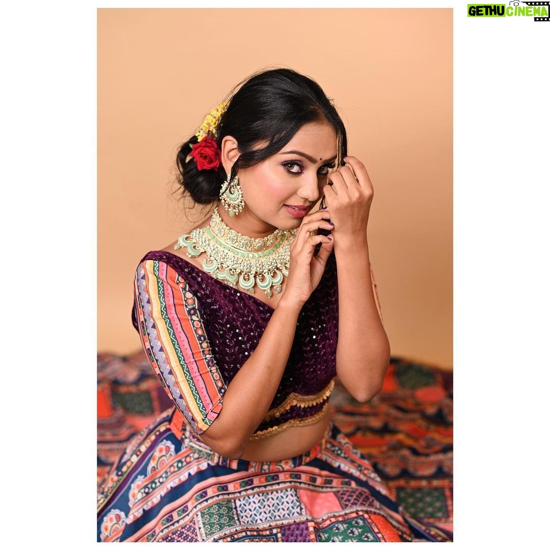Tanvi Rao Instagram - When I dipped myself in the rainbow π Make up : @uniqmakeover_by_nethraajesh Hair style: @makeover_by_lavanyaachar Costume: @hello_sunshine_designer_studio Photographer: @chidu.ln_portraits #photoshoot #modelshoot #model #actor #makeup #costume #colours #light #fun #tanvirao Bangalore, India