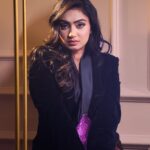 Tanvi Rao Instagram - Look away as fast as you can! Breaking hearts is my forte 🤷🏻‍♀️ HMU: @makeup_by_bhavyagowda Costume: @rentyourlook_by_chandangowda #makeup #fashion #clothes #hairstyle #photoshoot #model #slay #confidence #tanvirao Bangalore, India