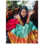 Tanvi Rao Instagram - It’s hard to put a curtain on the monkey inside me, but I try🐒 (swipe to the last picture) Attire from: @inayadesignerstudio #lakshmibaramma #bhagyalakshmi #keerthi #tvserial #costume #langadavani #lehenga #collaboration #fashion #beauty #fun #tanvirao Bangalore, India