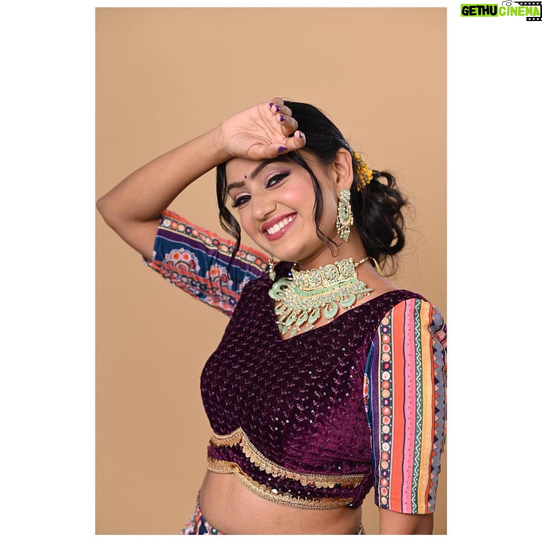 Tanvi Rao Instagram - When I dipped myself in the rainbow π Make up : @uniqmakeover_by_nethraajesh Hair style: @makeover_by_lavanyaachar Costume: @hello_sunshine_designer_studio Photographer: @chidu.ln_portraits #photoshoot #modelshoot #model #actor #makeup #costume #colours #light #fun #tanvirao Bangalore, India
