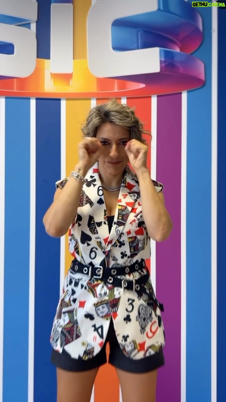Tanya - 1.4K Likes - A trend #tanyachorabebe já foi lançada, já fizes-te a tua? Vou estar atenta e até lá chora bebé 😍🥰
#trend #musica #tanya #viral #sic #televisão #espetaculo #dança #novadancechallenge #challenge #mundo #trendalert #viralvideos #viralreels #viralpost #dance #dancechallenge