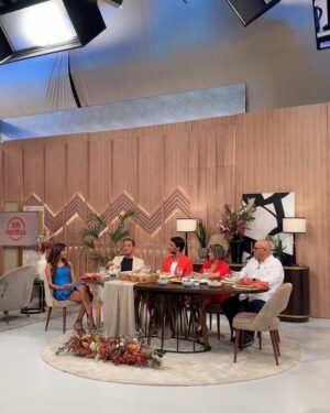 Tanya Instagram - Hoje lanchámos com Tanya e Jorge Guerreiro. Os artistas falaram da amizade que os une e da experiência que tiveram no “Big Brother Famosos”. Quem trouxe o lanche foi o “Ivo dos Leitões”! 🍽️ 

@maria_cerqueira_gomes 
@ruben_rua 
@tanyaoficial.pt 
@jorgeguerreirocantor 
@tvioficial