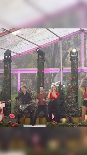 Tanya Instagram - Em modo de “Há Festa no Hospital” no Dona Estefânia com a @tvioficial foi incrível, obrigada 🙏🏼 #natal #christmas #musica #muisc #chorabebe