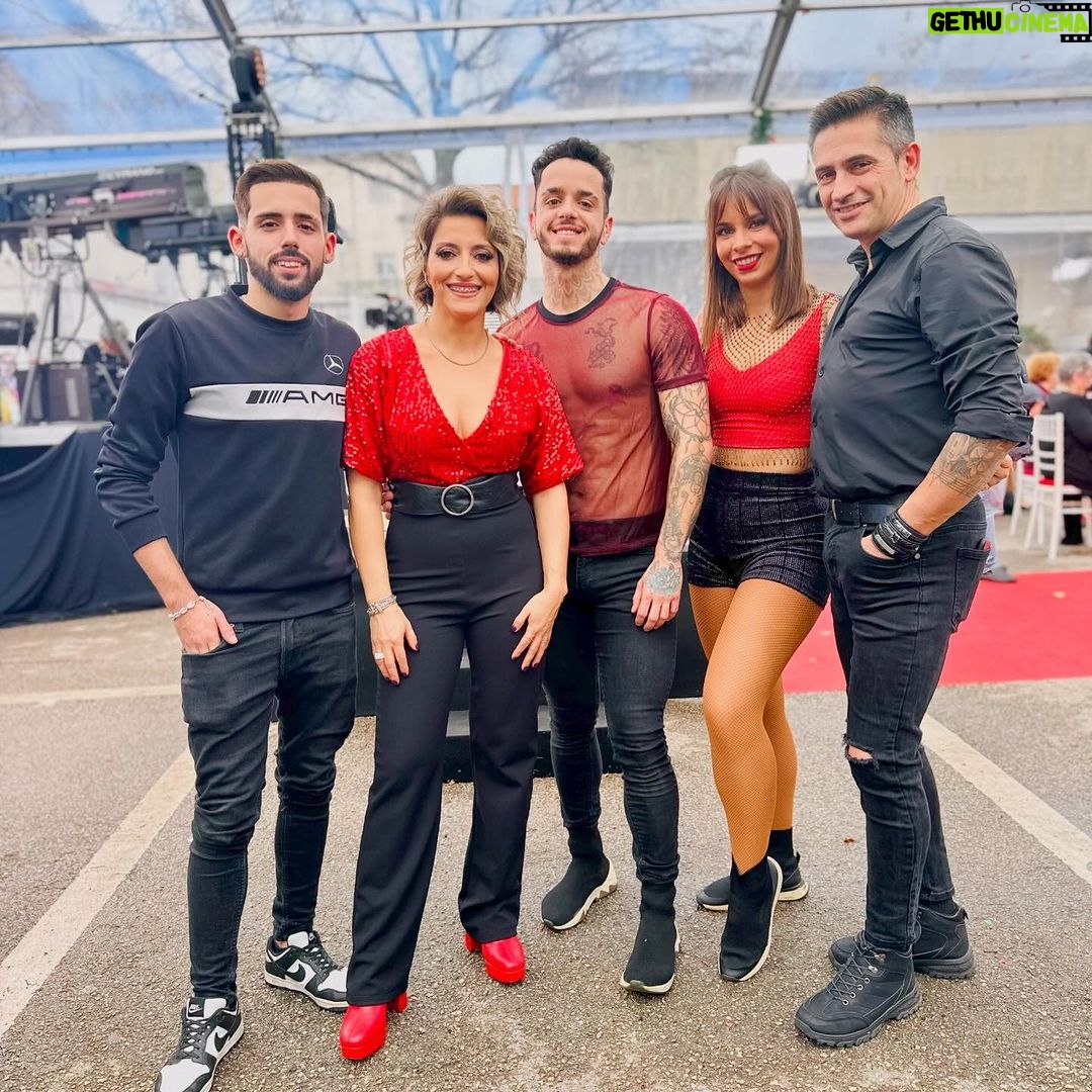 Tanya Instagram - Hoje marcamos presença no programa “ Há festa no hospital “ na @tvioficial 🎄 Quem esteve nesse lado acompanhar-nos? . . . #chorabebe #paisreal #tvi #christmas #music Lisbon, Portugal