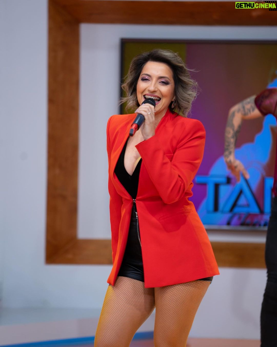 Tanya - 848 Likes - A Tanya veio ao programa animar a manhã da Praça da Alegria ❤️
📸 @mbritesphotos