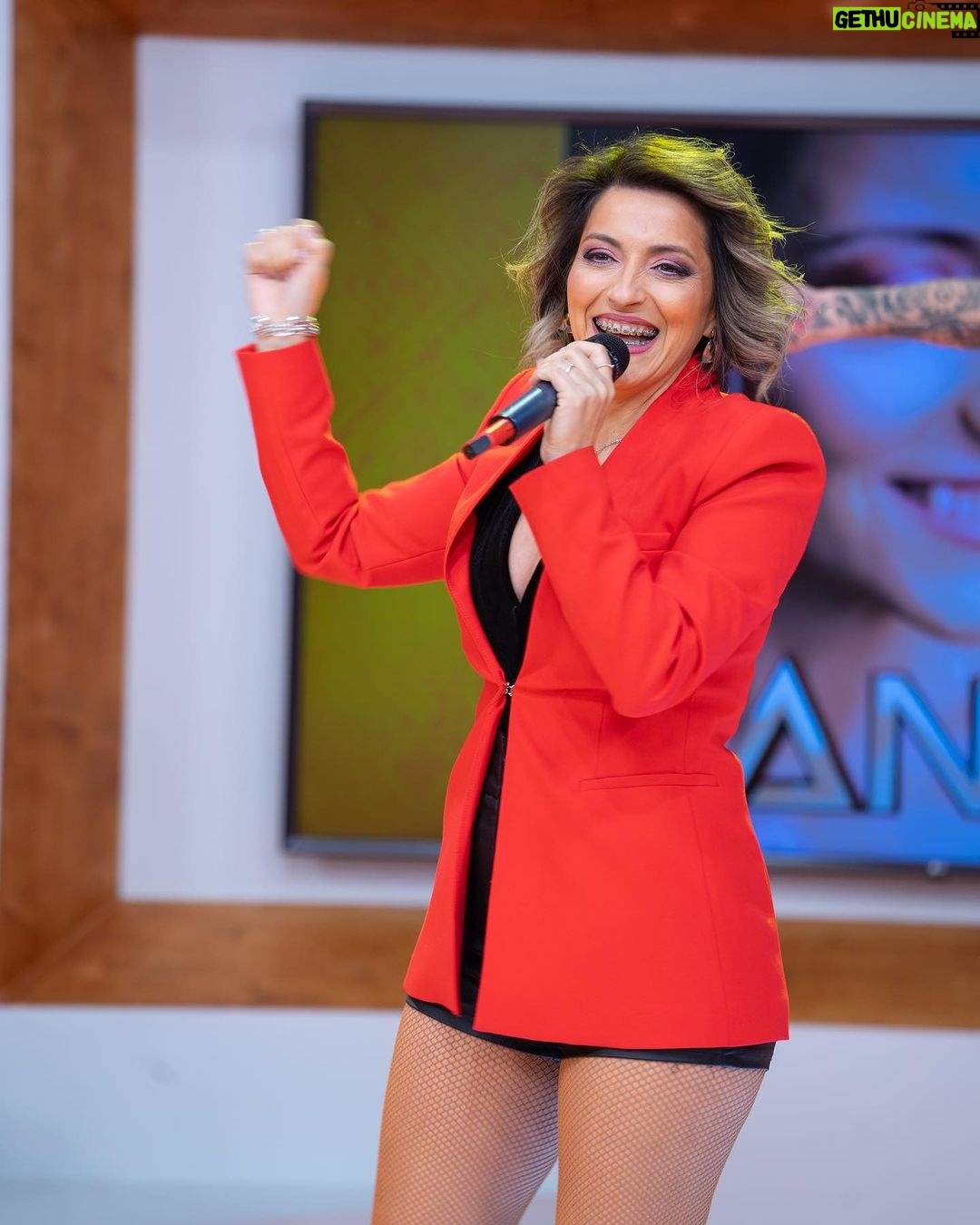 Tanya - 848 Likes - A Tanya veio ao programa animar a manhã da Praça da Alegria ❤️
📸 @mbritesphotos