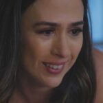 Tatá Werneck Instagram - #TERRAEPAIXÃO 📺 “Que carinha triste é essa? (…) Volta logo pra você me aconselhar”. 🥺 Anely desabafa e pede conselhos para Lucinda em momento sensível. 🧡