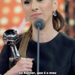 Tatá Werneck Instagram - A vencedora na categoria ‘Atriz Coadjuvante’ é… @tatawerneck! 🏆 #MelhoresDoAno #Domingão