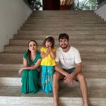 Tatá Werneck Instagram - Feliz natal . Eu acredito naquele natal bem romântico de amor e perdão. Tivemos 3 lindas comemorações . Amo mto minha família! E minha família de amigos! Obrigada @sterblitch e @louisedtuani por nós receberem! Obrigada minha família @larawerneck @marinawerneck_ @gigidograjau @valeriaalencarvitti @franciscovitti @joaovitti @arnaldo.arguelhes @angelaarguelhes meus amigos @leobiteco e @ignacioluz e antes que encham nosso saco : caca escolhe as próprias roupas 🦋