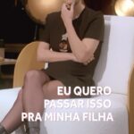 Tatá Werneck Instagram - O ensinamento que a @tatawerneck deseja passar pra filha: “Ser uma mulher de fé” 💙 E por aí? O que seria mais importante pra você? #AssimComoAGenteNoGNT toda sexta, às 21h30.