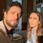 Tatá Werneck Instagram - Única maneira de não vazar nossas fofocas na rede globo. @tatawerneck Estúdios Globo
