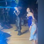Tatá Werneck Instagram - @sandyoficial vc fez do meu dia um momento inesquecível! Vc é faz adulto chorar como ngn hahaha te amo mto! Obrigada @rodadesom_ ! @buchecha e @eotchanoficial ! Vcs são incríveis demais ! Abrilhantaram a festa! Encheram meus amigos de alegria 🦋 mto mto obrigada! Obrigada @sampaio_carol e @micheldiamant ! Vcs são INCRIVEISSSS! O que vcs fizeram não tem preço ! (Até tem mas eu queria dividir em 10 vezes hahah ) vcs tornaram a confusão da chuva algo imperceptível !