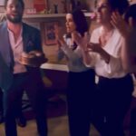 Tatá Werneck Instagram - Tive folga no meu aniversário mas ganhei um parabéns por FaceTime (que na verdade acabei não conseguindo atender) . Ou nem tentaram. Esse elenco me faz feliz TODOS OS DIAS! Esse bolo roubado de casa de Irene com Vela do acervo de Deus Salve o Rei é prova de amor e de que a globo guarda tudo pra reutilizar depois 🦋 amo vcs