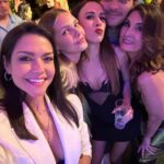 Tatá Werneck Instagram - Parabéns pra querida @fatimabernardes ! Mulher incrível demais que admiro tanto! @rafaavitti @ferodriguesoficial @tatafersoza @louisedtuani @sterblitch @reginacase e Adriana Esteves e te amo @carlabiriba