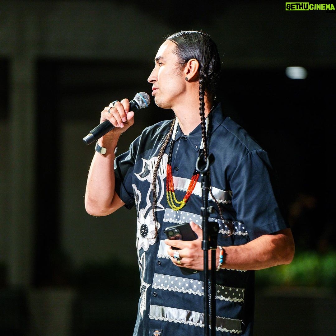 Tatanka Means - 3.7K Likes - Sold out show. First time performing in Oakland. Had a great time meeting everyone and seeing my tahansi Leonard Crowdog Jr. Big thank you to @jackiecomedy @goodmedicinecomedy and everyone involved for making it possible! Shout out to uncle Marc Yaffee the legend and Siena and Jackie 🙏🎤❤️ bang bang 💥
📸 by @malcolmwallacephotography