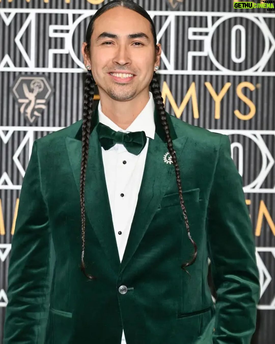Tatanka Means - 4.5K Likes - Incredible night. I was blessed to accompany my amazing sis-star @ambermidthunder to the EMMYs! Her film #Prey was nominated for best director Dan Trachtenberg ✨
Styled by @leonamizrahi
Suit by @jackvictorofficial
Earrings & broach @gismondi1754
Shoes @brunomagliofficial
Thank you @appletv @applefilms representing #killersoftheflowermoon
#EMMYs