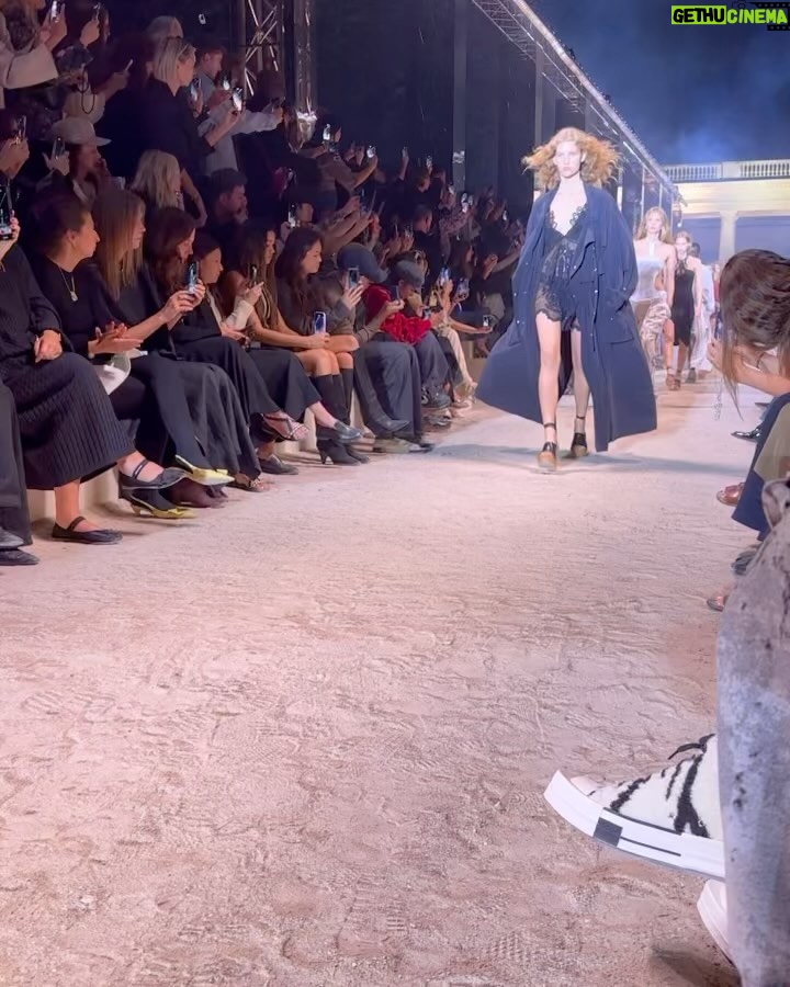 Taylor Hill Instagram - 💛 a beautiful show! Thank you for having me 💛 @isabelmarant Paris, France