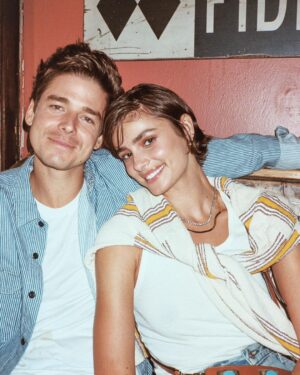 Taylor Hill Instagram - A fun week ☺️🖤