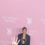 Taylor Hill Instagram - Thank you @victoriassecret for such a magical night ✨ it felt good being back on the pink carpet 💗 I’m so grateful to have been a small part of this very special project and I can’t wait to see the final film. New York, New York