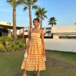 Taylor Hill Instagram - Till next time 👋 💛☀️