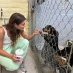 Taylor Hill Instagram - I had the most special and unforgettable experience in Georgia volunteering with @animalaidusa at their base camp. Their mission is to empower people to make changes in the lives of shelter animals through education, awareness & resources. For the past 11 years, they have relocated 250 animals on average monthly from kill-shelters to loving homes via caravans. It was an honor to be a small part of this month’s rescue mission. I of course made sure to introduce myself to every single sweet doggo before they were sent to find their forever homes. I am so excited to share even more with you about this incredible 100% volunteer organization! 🐾🤍 Blackshear, Georgia