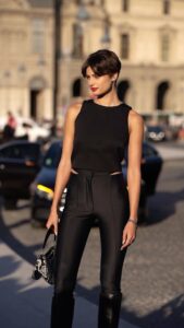 Taylor Hill Instagram - 🖤Mugler🖤