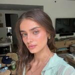 Taylor Hill Instagram – 💙 🥂🍜