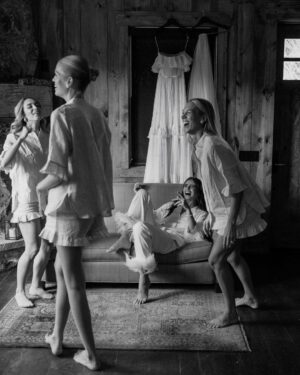 Taylor Hill Instagram - The American West, 
My home and my inspiration in so many things. Fashion, my sense of style, and design in my home. This was a dedication to how and where I was raised. 
Thank you @cedarandpines  and @ravenrosefilms For capturing the essence of my world so beautifully 
And thank you @_houseofflora_ For making the most perfect dress to embody how I wanted to feel throughout this weekend ✨🤍