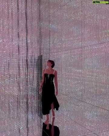 Taylor Hill Instagram - Thank you @teamlab.planets for having me while in Tokyo π₯°πβ¨ teamLab Planets TOKYO / γγΌγ γ©γγγ©γγγ