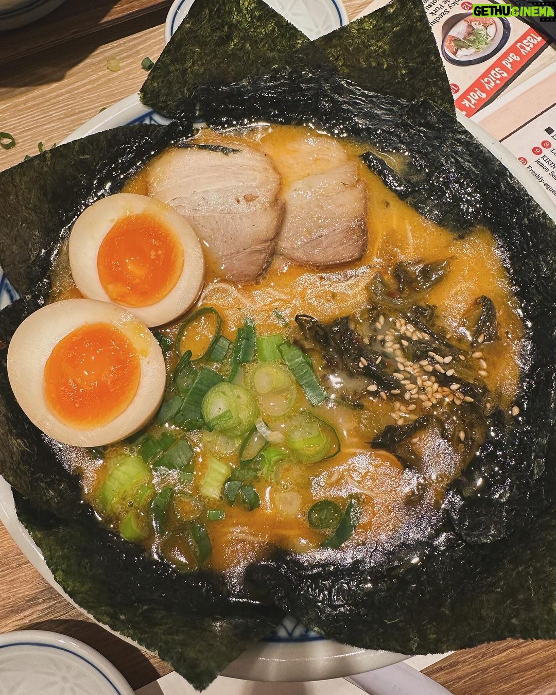 Taylor Hill Instagram - 🍯🌙 pt 5. Feels good being back in one of my favorite places! 🍜❤️🗼 Tokyo, Japan