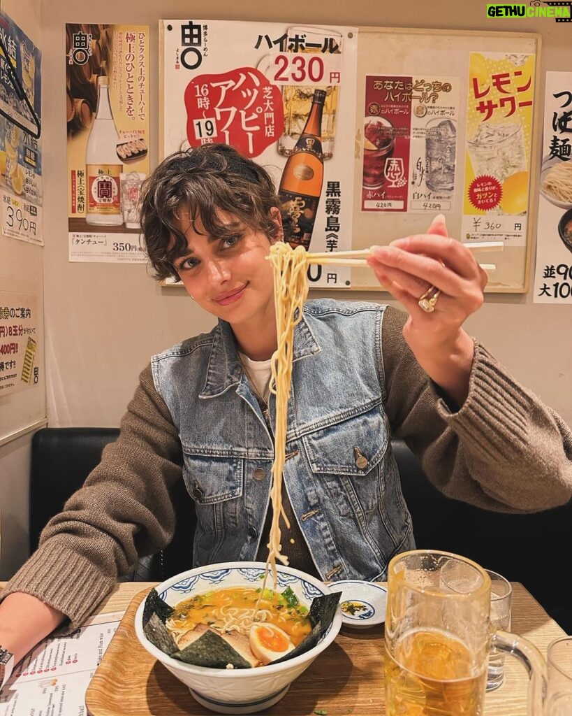 Taylor Hill Instagram - 🍯🌙 pt 5. Feels good being back in one of my favorite places! 🍜❤️🗼 Tokyo, Japan