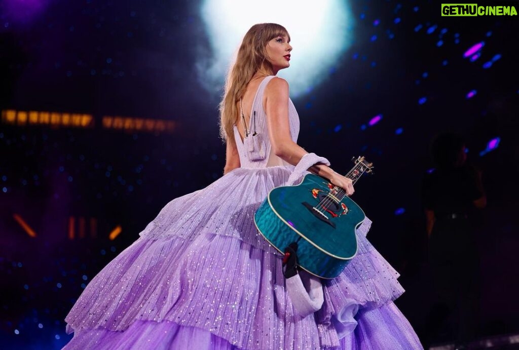 Taylor Swift Instagram - Really blows my mind that we have one last city on the US leg of The Eras Tour. Santa Clara this weekend was a partyyy, both crowds were so loud and rowdy. And I’ll never forget when @alanahaim @estehaim and @daniellehaim emerged wearing their gowns from the Bejeweled video 😂 Loved every second of those shows and can’t wait for LA. Playing six shows at Sofi Stadium lets goooooo. 💕 📷: @jeffkravitz @gettyimages
