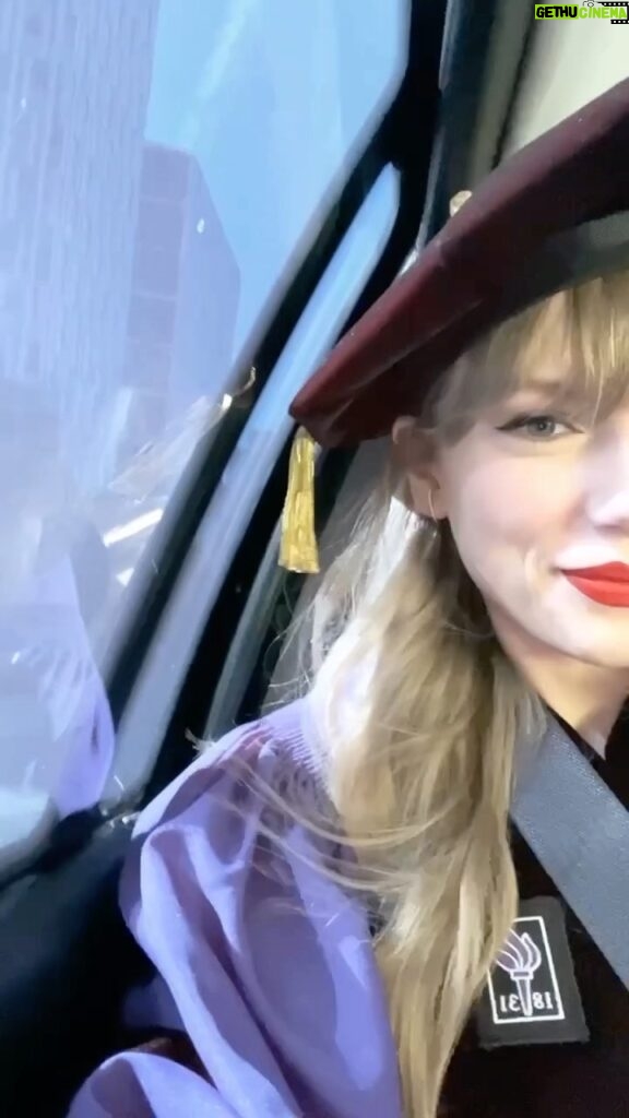 Taylor Swift Instagram - Wearing a cap and gown for the very first time - see you soon NYU 🥺🥰🗽