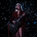 Taylor Swift Instagram - Philly was a dream, honestly. Playing three nights in the stadium I used to see on tv when my dad watched Eagles games every Sunday. The most magical 3 hometown shows a girl could hope for. Plus I got to emotionally hobble my way through singing The Best Day for my mom on Mother’s Day 😭😭🥰🥰🥰 I love you all so much and am counting down the hours til Foxborough!! 📷: @lisalakephotodesign / @gettyimages