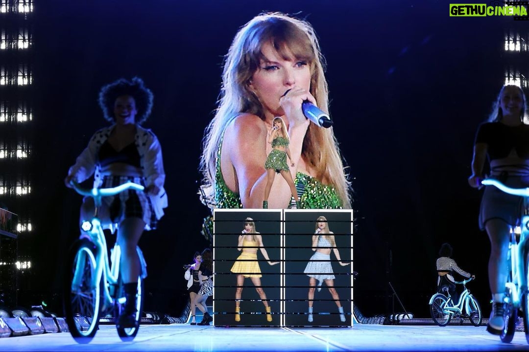 Taylor Swift Instagram - Even though we have one last show in Nashville tonight I just have to post these photos causeeeee… it’s been WILD. I got to announce Speak Now (my version) is coming on 7/7, got to perform ‘Nothing New’ with boss genius/baby angel face @phoebebridgers for the first time, and have been so moved by these beautiful, generous Nashville crowds!!!! I just can’t believe it. PS I know there’s talk of a rainy weather vibe tonight but I’m ready to play, see you sooon!! 😘😘😘💜💜💜 📷: @johnshearer / @gettyimages