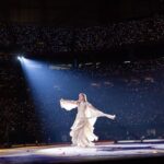 Taylor Swift Instagram - WOW Atlanta just… wow. The band, dancers, and I can’t stop talking about how insanely magical it was playing for you guys the past 3 nights. You were always bouncing, dancing, screaming every lyric. And you created so many breathtaking moments for us, you know what I mean. Looove yooouuu. Hey Nashville you’re NEXT 💜 📷: @photorushin / @gettyimages