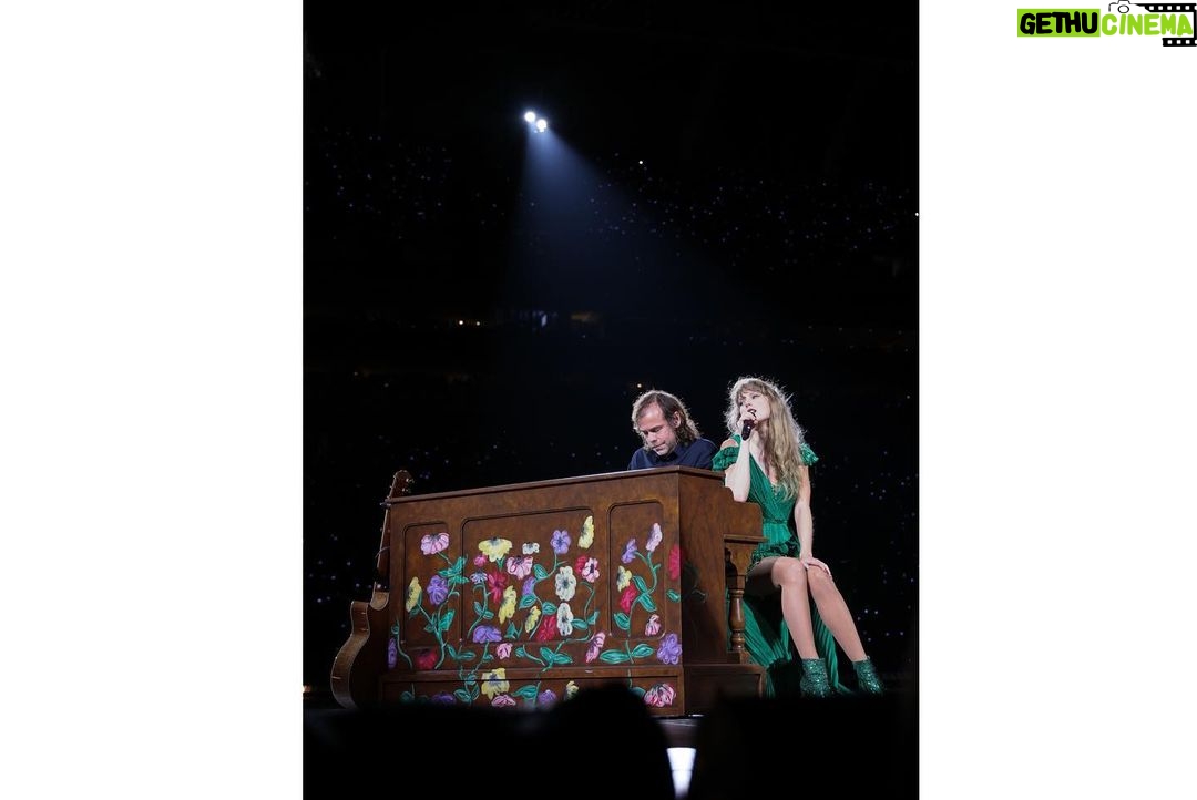 Taylor Swift Instagram - Still buzzing from those 3 shows in Tampa!!! Thank you to the unforgettably epic crowds and to @aarondessner for coming out to play twice with me, we’ve been dreaming about that for so long!! So grateful for the memories we’re making on this tour 🥲 📷: @octaviojones @gettyimages