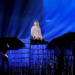 Taylor Swift Instagram - I miss you like it was the very first night. Good thing we’re about to go onstage and do the whole thing again tonight. See you 🔜 Glendale, Erazona☺️ 📷: @johnshearer, @kevinmazur, @kevincwinter, @gettyimages